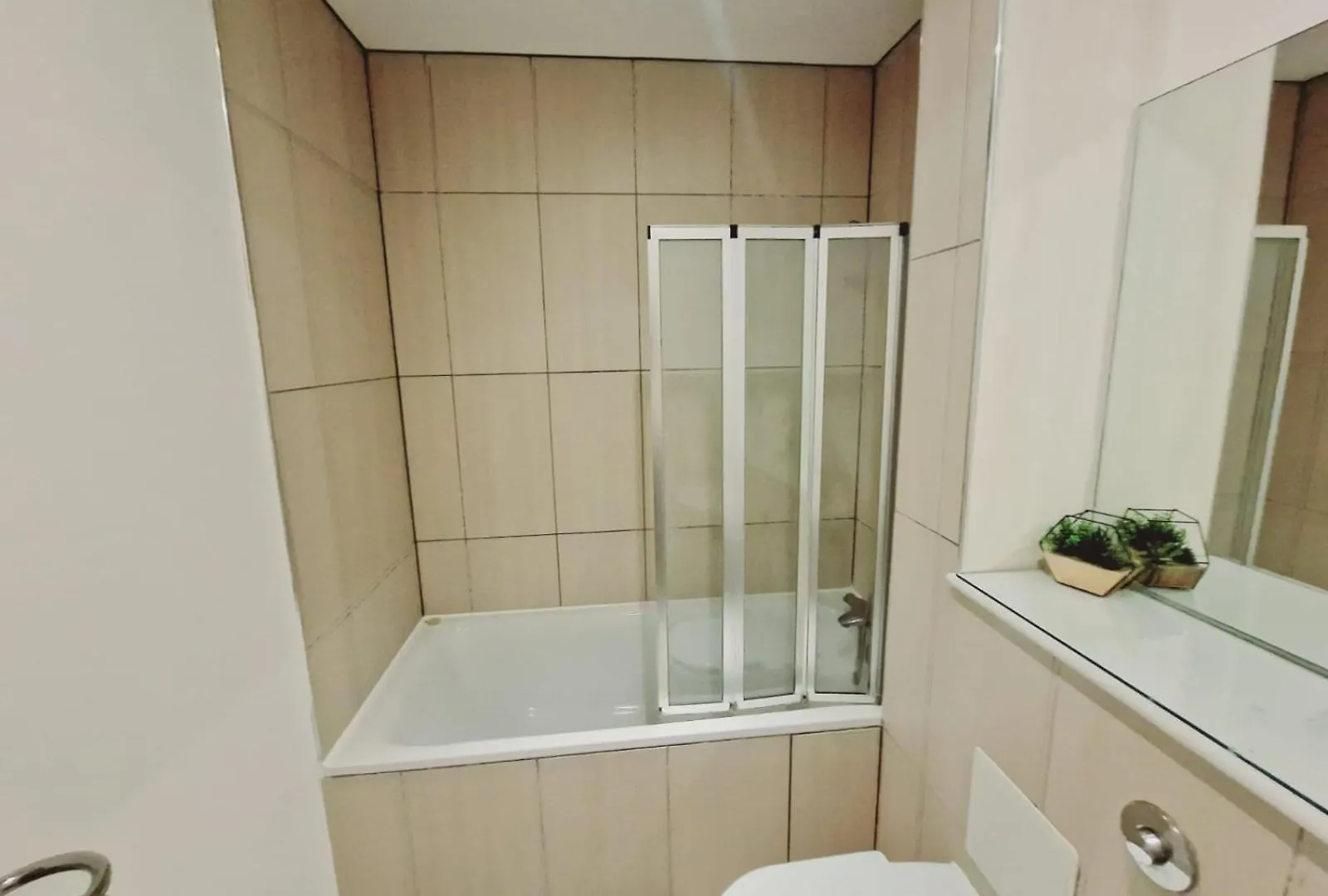 Deluxe 2-Bed Apartment Near Shoreditch London United Kingdom