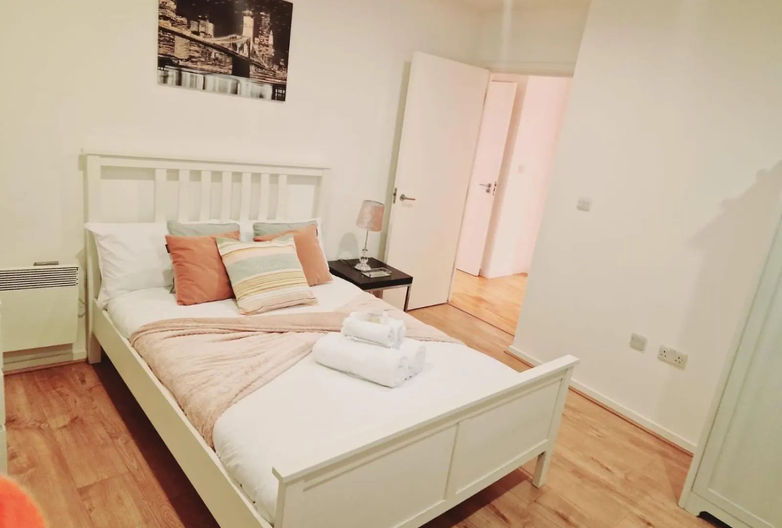 Deluxe 2-Bed Apartment Near Shoreditch London