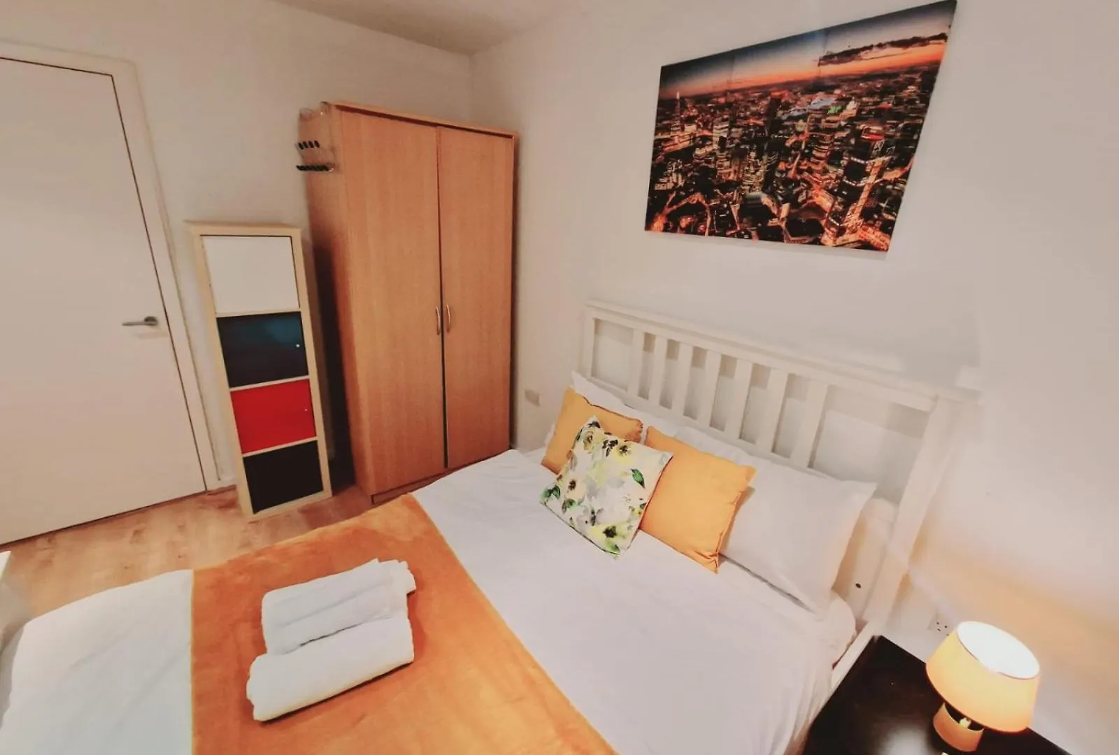 Deluxe 2-Bed Apartment Near Shoreditch London