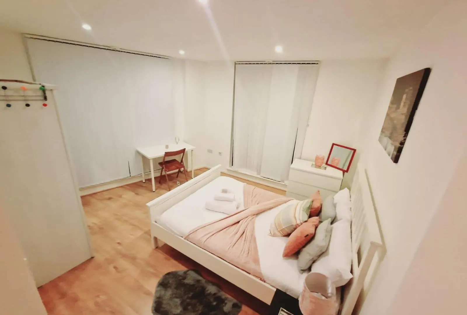 Deluxe 2-Bed Apartment Near Shoreditch London United Kingdom